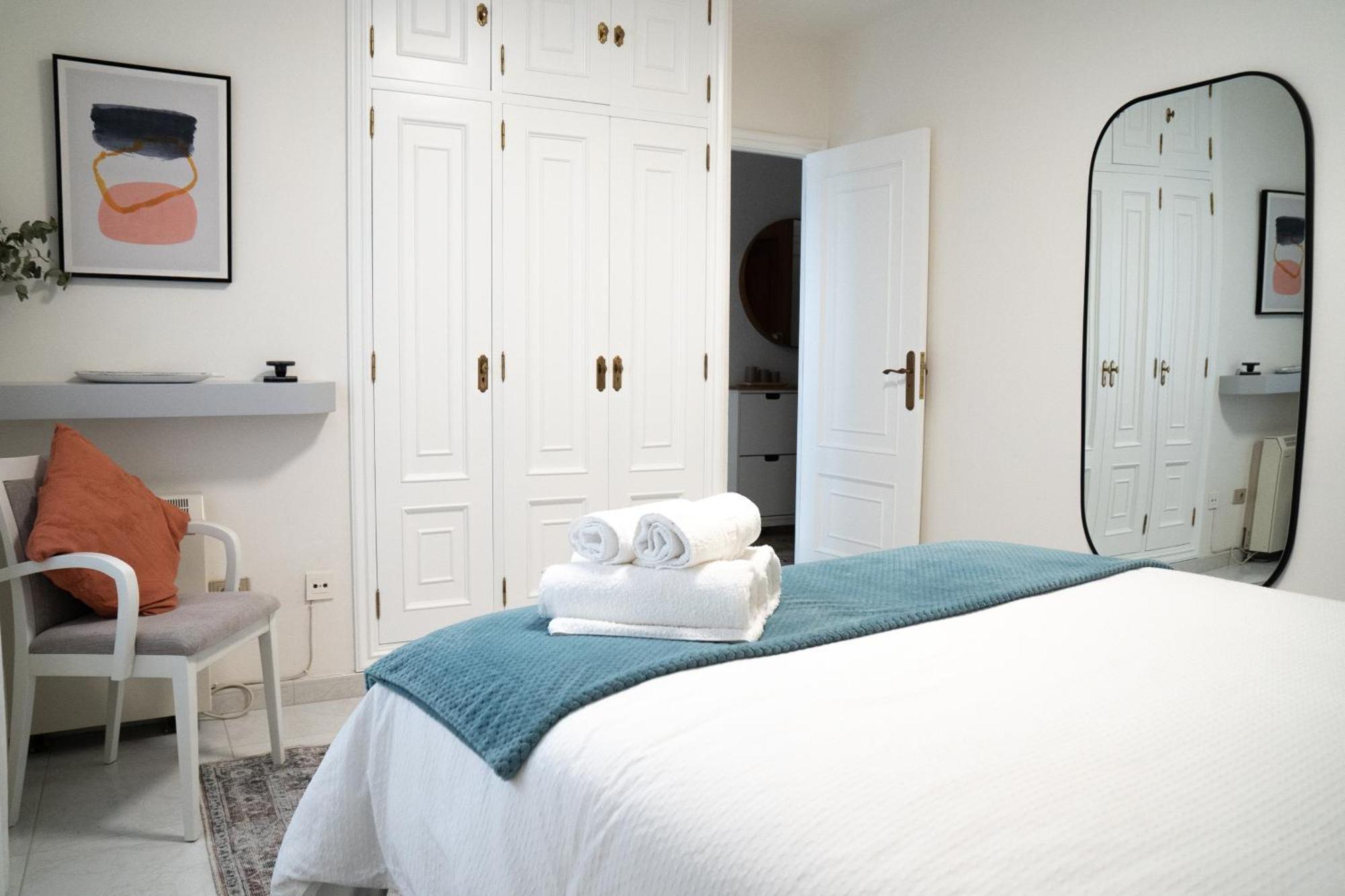 Apartamentos Faro Da Rocha O Grove Eksteriør billede